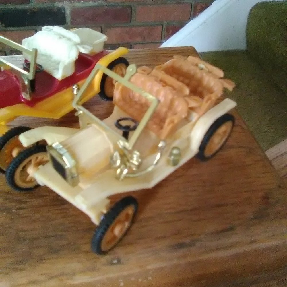 Mini Antique Cars - Picture 4 of 5